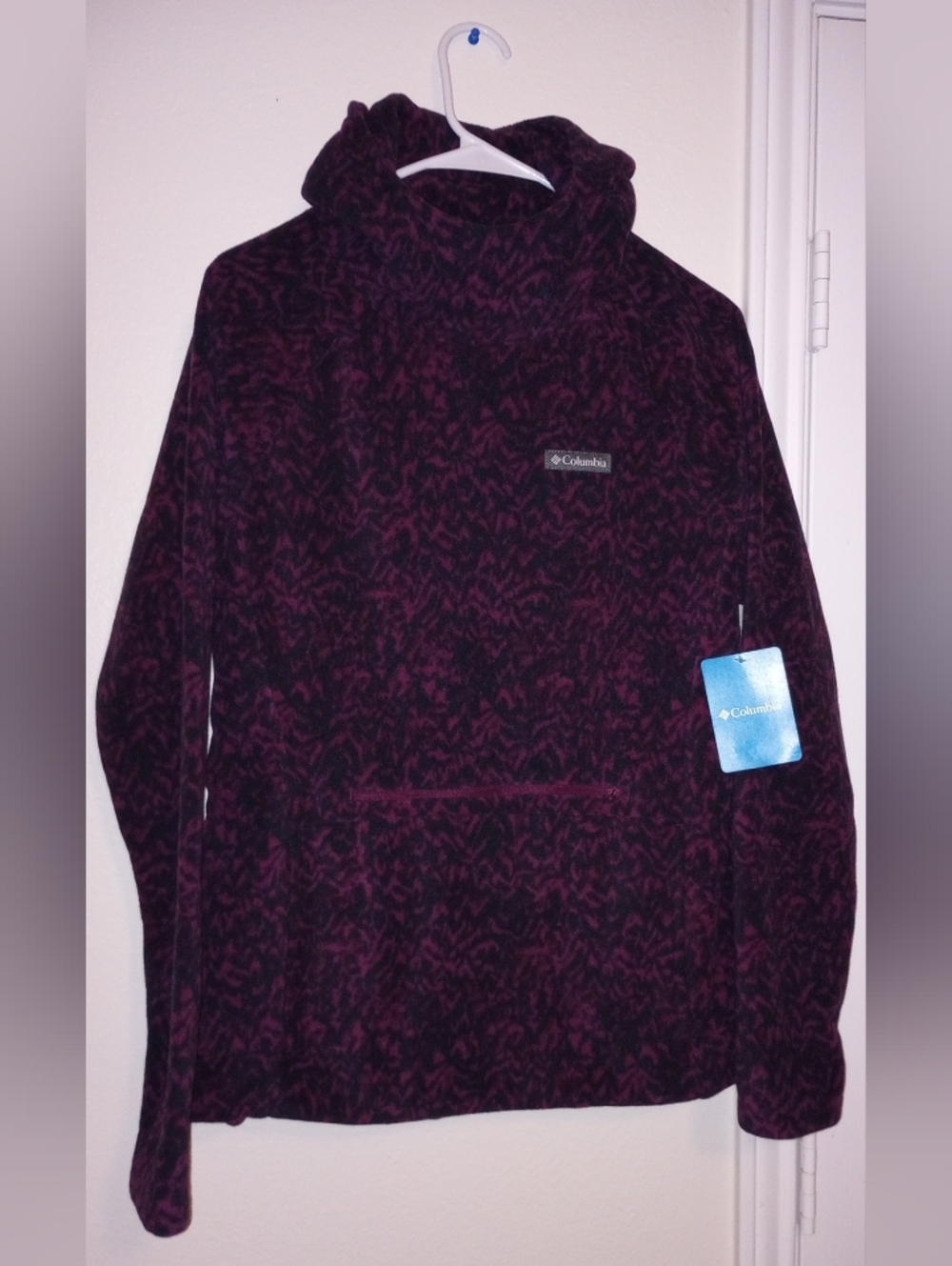 Columbia  Women's Pink & Black  Peak Hooded Fleece Sweater Size L